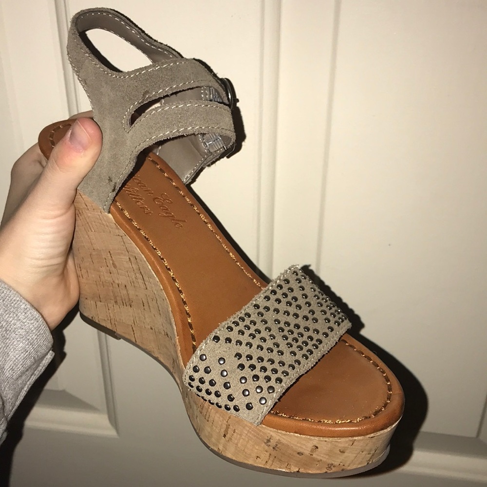 American eagle green with detail wedges